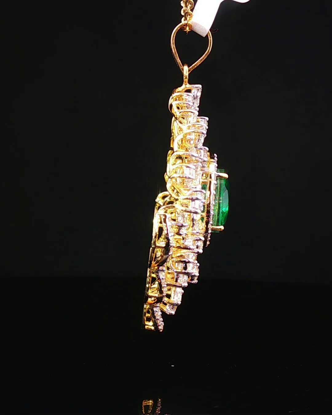 Classic Oval Mixed-Cut Green Emerald Solitaire Pendant in Polished Yellow Gold