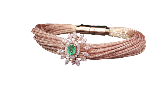 Elegant Rose Gold Chain Bracelet with Oval Brilliant Cut Emerald