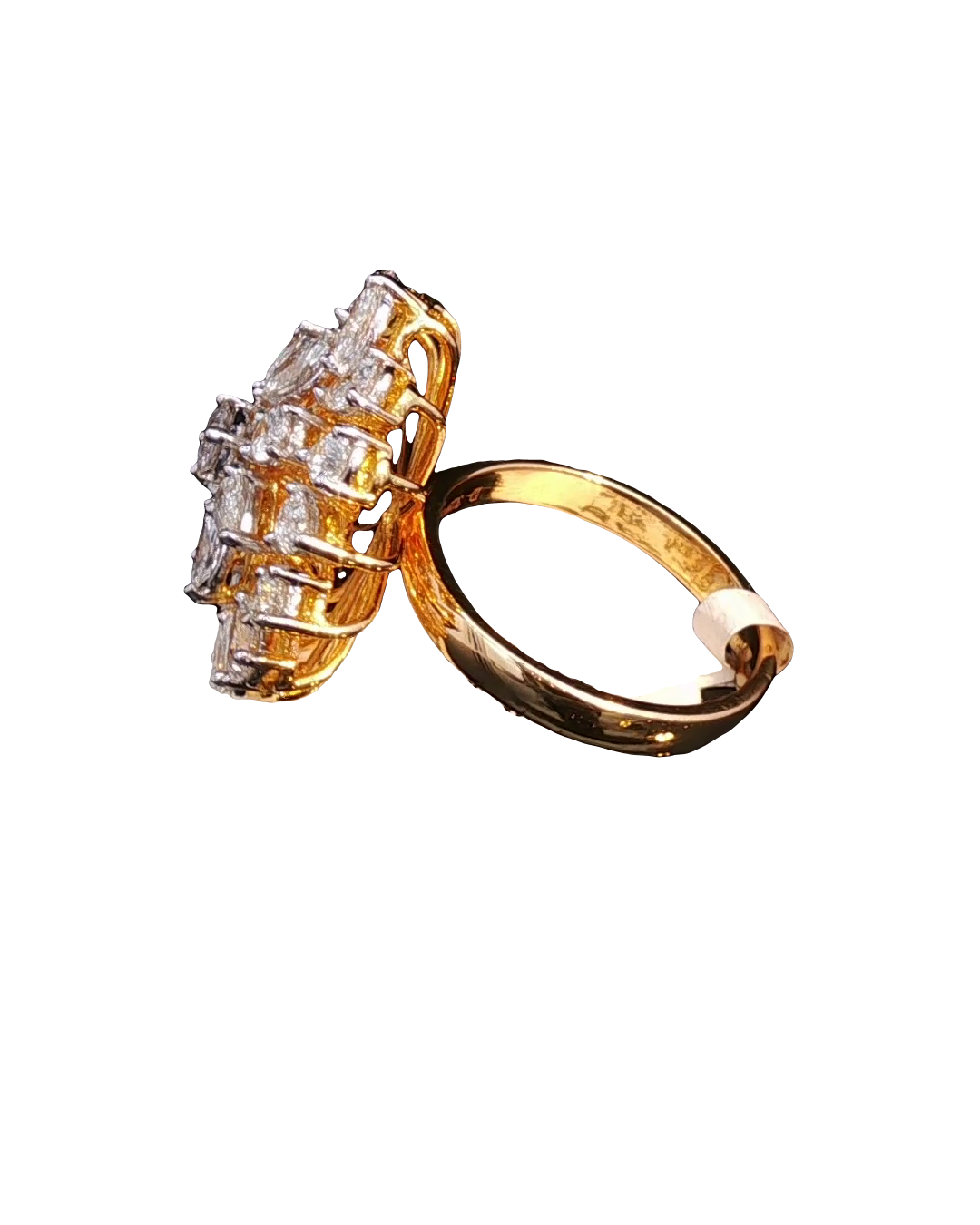 Round Brilliant Cut Diamond Yellow Gold Cocktail Ring