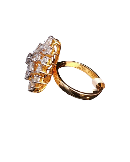 Round Brilliant Cut Diamond Yellow Gold Cocktail Ring