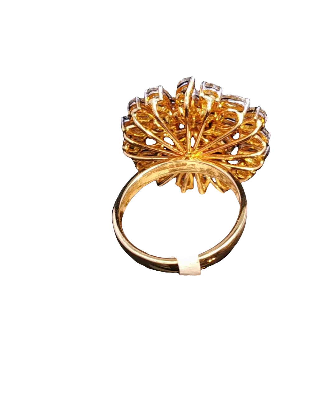Round Brilliant Cut Diamond Yellow Gold Cocktail Ring