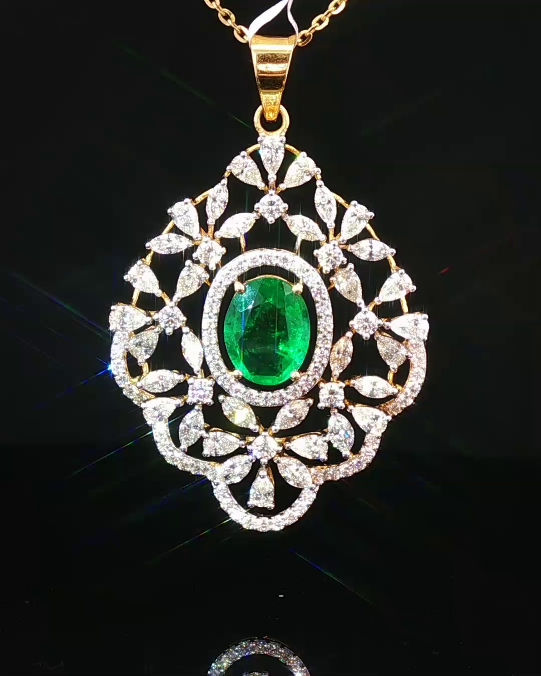 Classic Oval Mixed-Cut Green Emerald Solitaire Pendant in Polished Yellow Gold