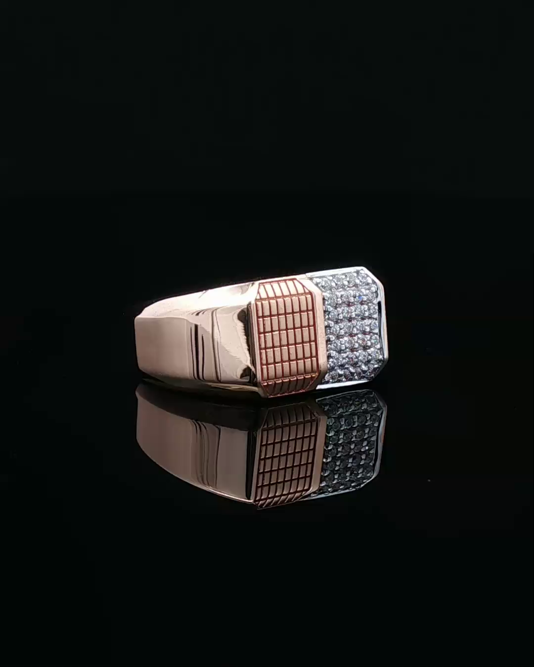 Rose Gold Split-Face Geometric Diamond Signet Ring