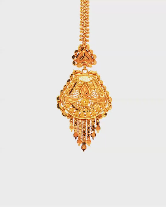 Traditional Gold Filigree Maang Tikka